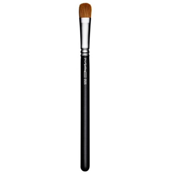 NEW MAC Cosmetics 252 Natural Large Shader Brush
